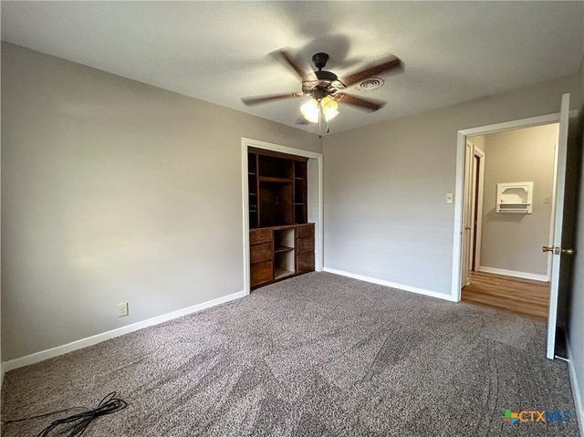 4902 Dahlia, Victoria, TX 77904