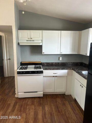 1801 W CAROL Avenue 3, Phoenix, AZ 85021