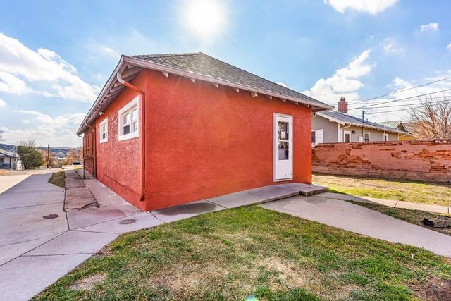 228 W 3rd St, Walsenburg, CO 81089