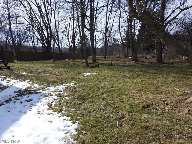 16177 Center Street, Middlefield, OH 44062