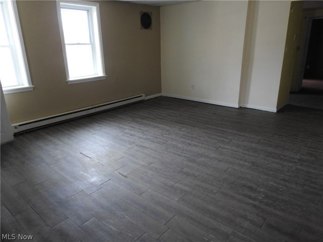 16177 Center Street, Middlefield, OH 44062