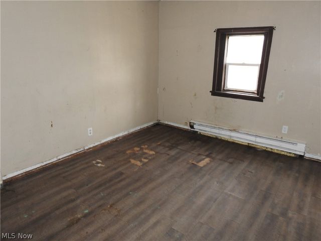 16177 Center Street, Middlefield, OH 44062