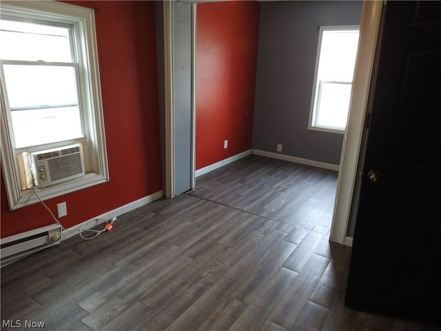 16177 Center Street, Middlefield, OH 44062