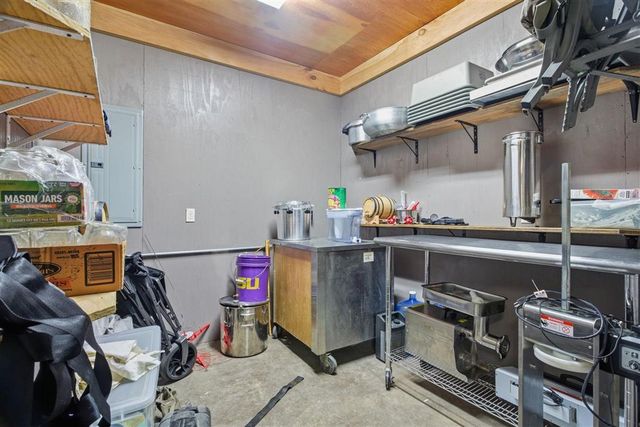 156 Quinn Lane, Bell City, LA 70630