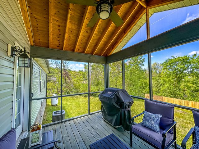 83 Mikes Lane, London, KY 40744