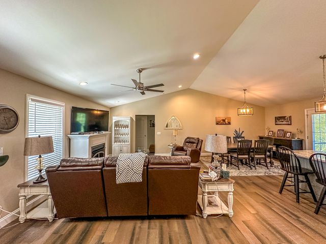 83 Mikes Lane, London, KY 40744