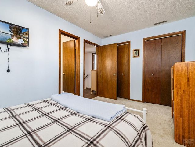 48 Regency Blvd, Pueblo, CO 81005