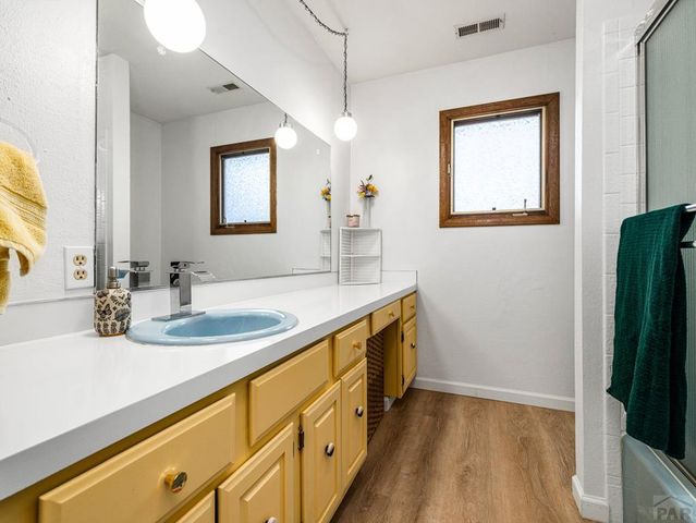 48 Regency Blvd, Pueblo, CO 81005