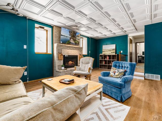 48 Regency Blvd, Pueblo, CO 81005