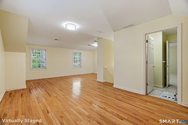 2 Hawthorne Lane 2, East Lyme, CT 06357