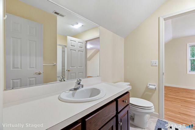 2 Hawthorne Lane 2, East Lyme, CT 06357