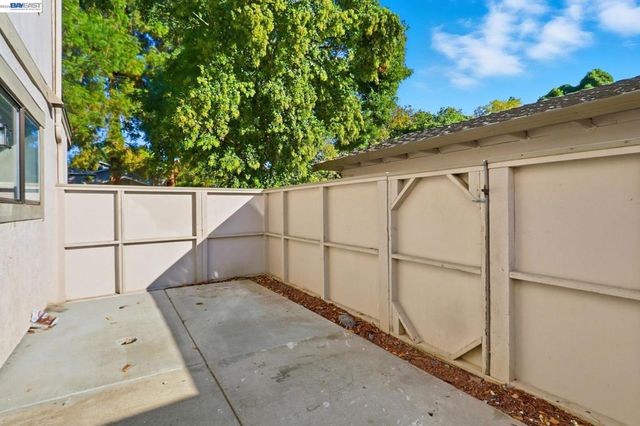 4925 4925 Flat Rock Circle, San Jose, CA 95136