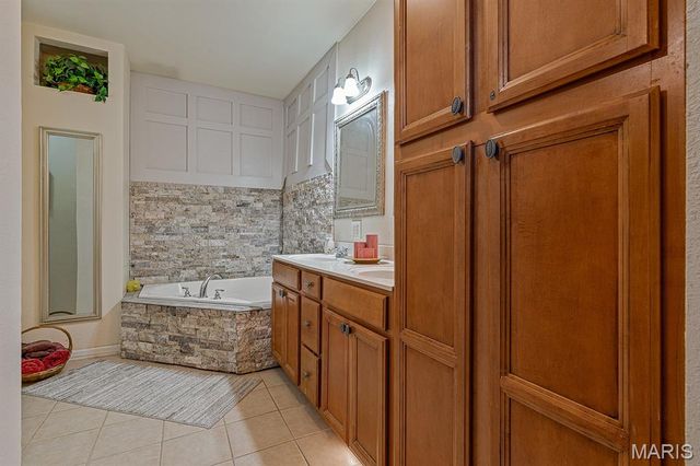 5381 State Highway C, Steele, MO 63877