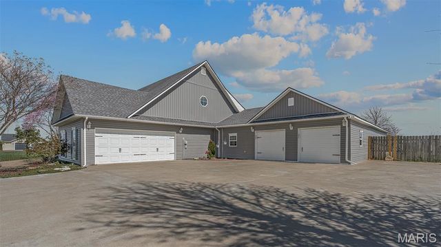 5381 State Highway C, Steele, MO 63877