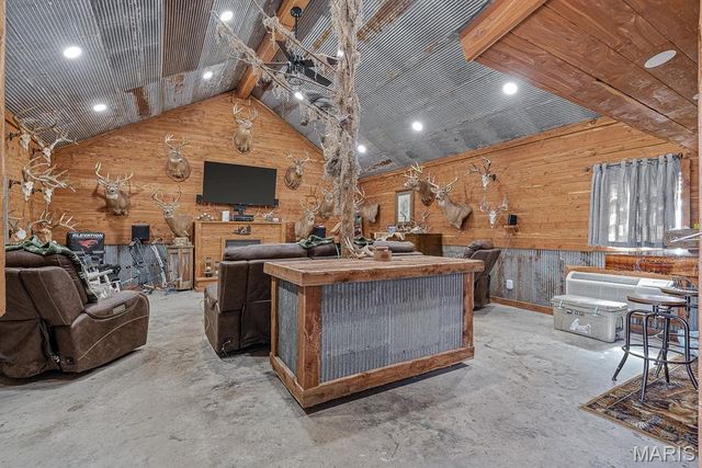 5381 State Highway C, Steele, MO 63877