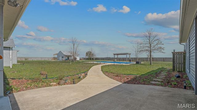 5381 State Highway C, Steele, MO 63877