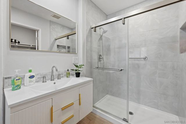 654 Schafer Place, Escondido, CA 92025