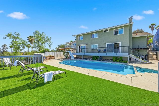 654 Schafer Place, Escondido, CA 92025