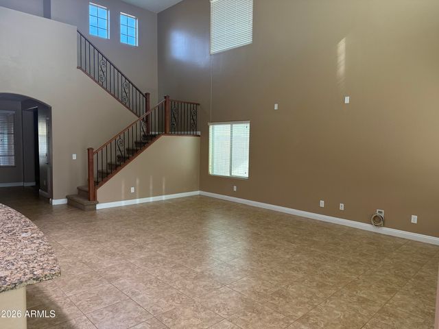 10743 W DESERT ELM Lane, Peoria, AZ 85383