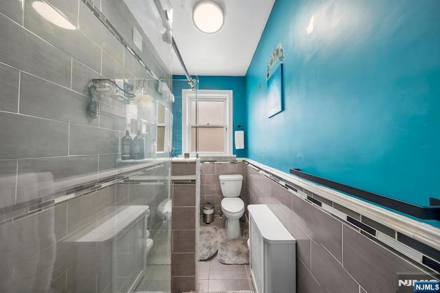 409 Hamilton Street, Harrison, NJ 07029