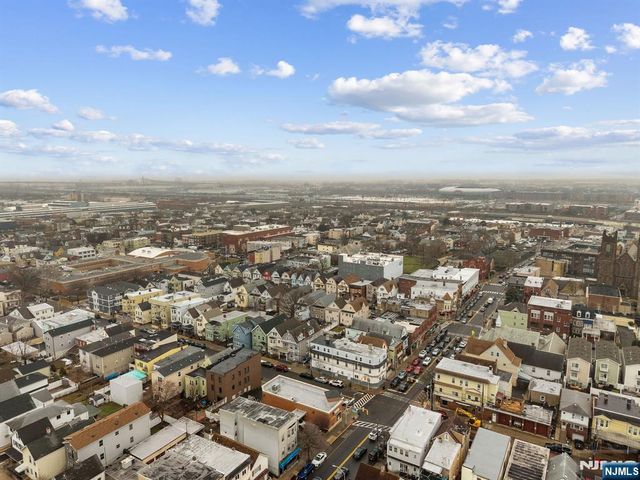 409 Hamilton Street, Harrison, NJ 07029