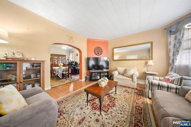 409 Hamilton Street, Harrison, NJ 07029