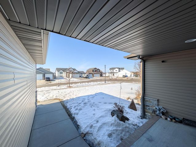 6810 24 Street S, Fargo, ND 58104