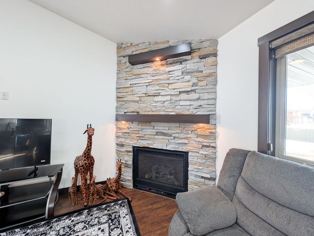 6810 24 Street S, Fargo, ND 58104