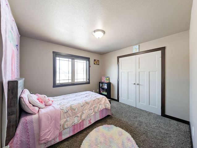 6810 24 Street S, Fargo, ND 58104