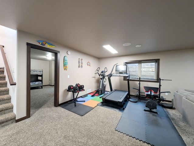 6810 24 Street S, Fargo, ND 58104