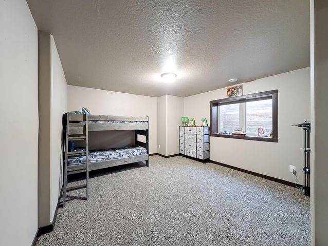 6810 24 Street S, Fargo, ND 58104