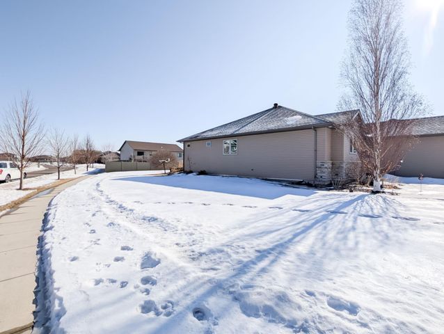 6810 24 Street S, Fargo, ND 58104