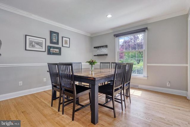 805 CORTLEIGH DR, York, PA 17402