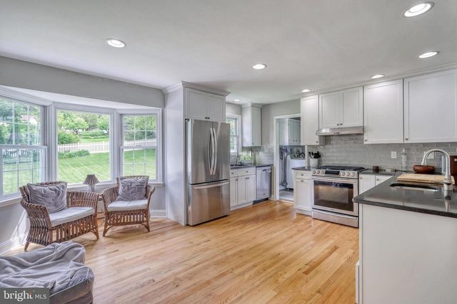 805 CORTLEIGH DR, York, PA 17402