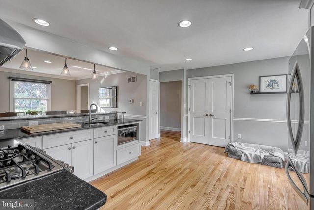 805 CORTLEIGH DR, York, PA 17402