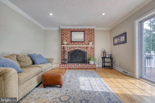 805 CORTLEIGH DR, York, PA 17402