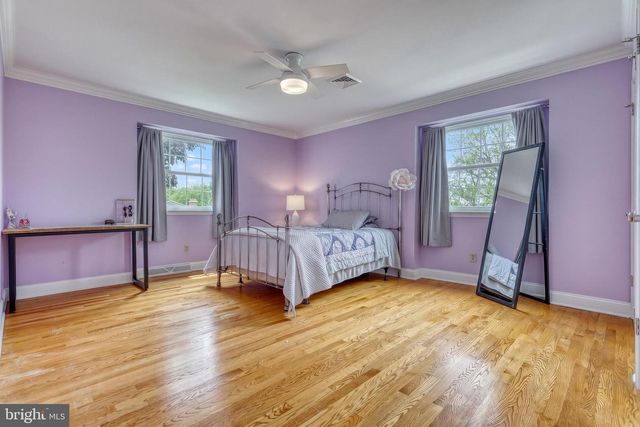805 CORTLEIGH DR, York, PA 17402