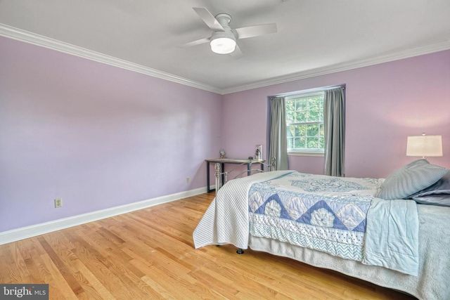 805 CORTLEIGH DR, York, PA 17402