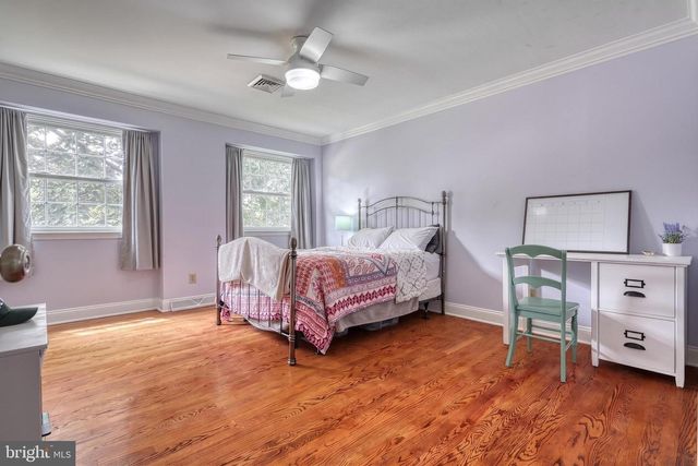 805 CORTLEIGH DR, York, PA 17402