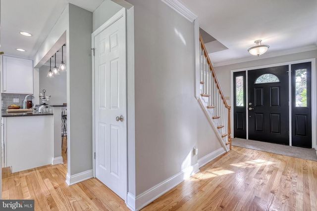 805 CORTLEIGH DR, York, PA 17402