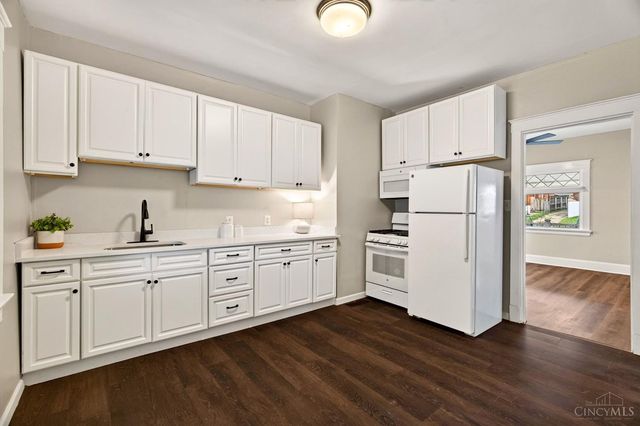 2731 Lawndale Avenue, Cincinnati, OH 45212