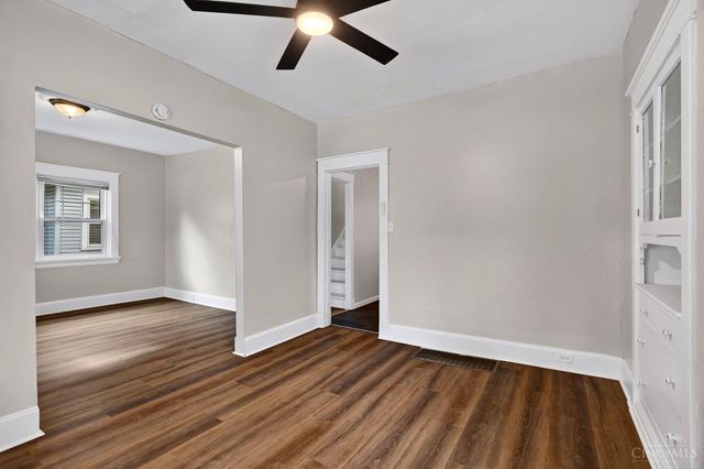 2731 Lawndale Avenue, Cincinnati, OH 45212