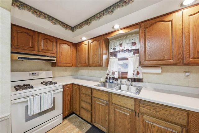 306 N Bechtle Avenue 306 N Bechtle Avenue, Springfield, OH 45504