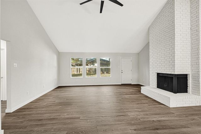 1114 Vang Court, Crosby, TX 77532