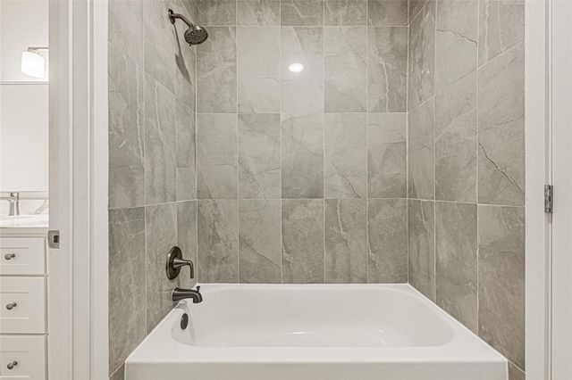 1114 Vang Court, Crosby, TX 77532