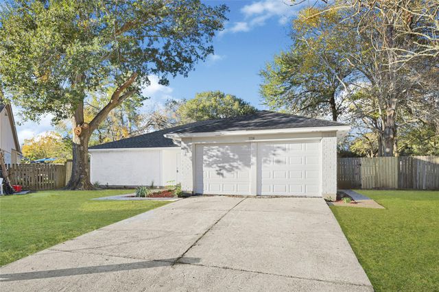 1114 Vang Court, Crosby, TX 77532