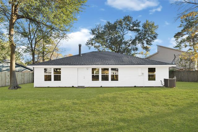 1114 Vang Court, Crosby, TX 77532