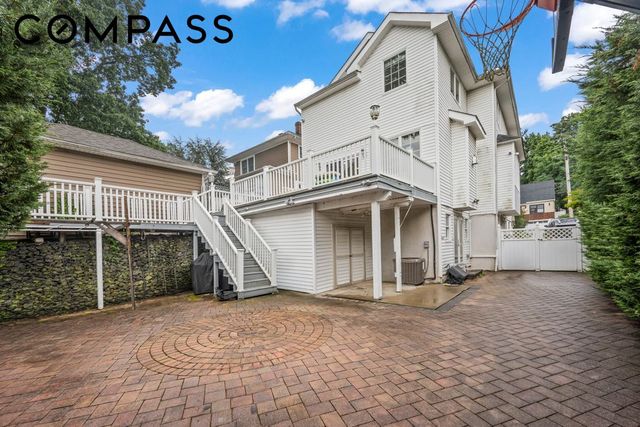 79 Sparkill Avenue, New York City, NY 10304