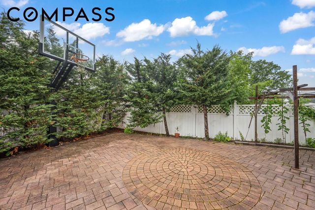 79 Sparkill Avenue, New York City, NY 10304