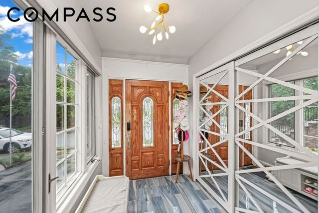 79 Sparkill Avenue, New York City, NY 10304